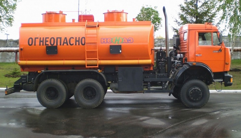 НефАЗ 5633-1011-15 Емкостно-наливная техника (автоцистерна)